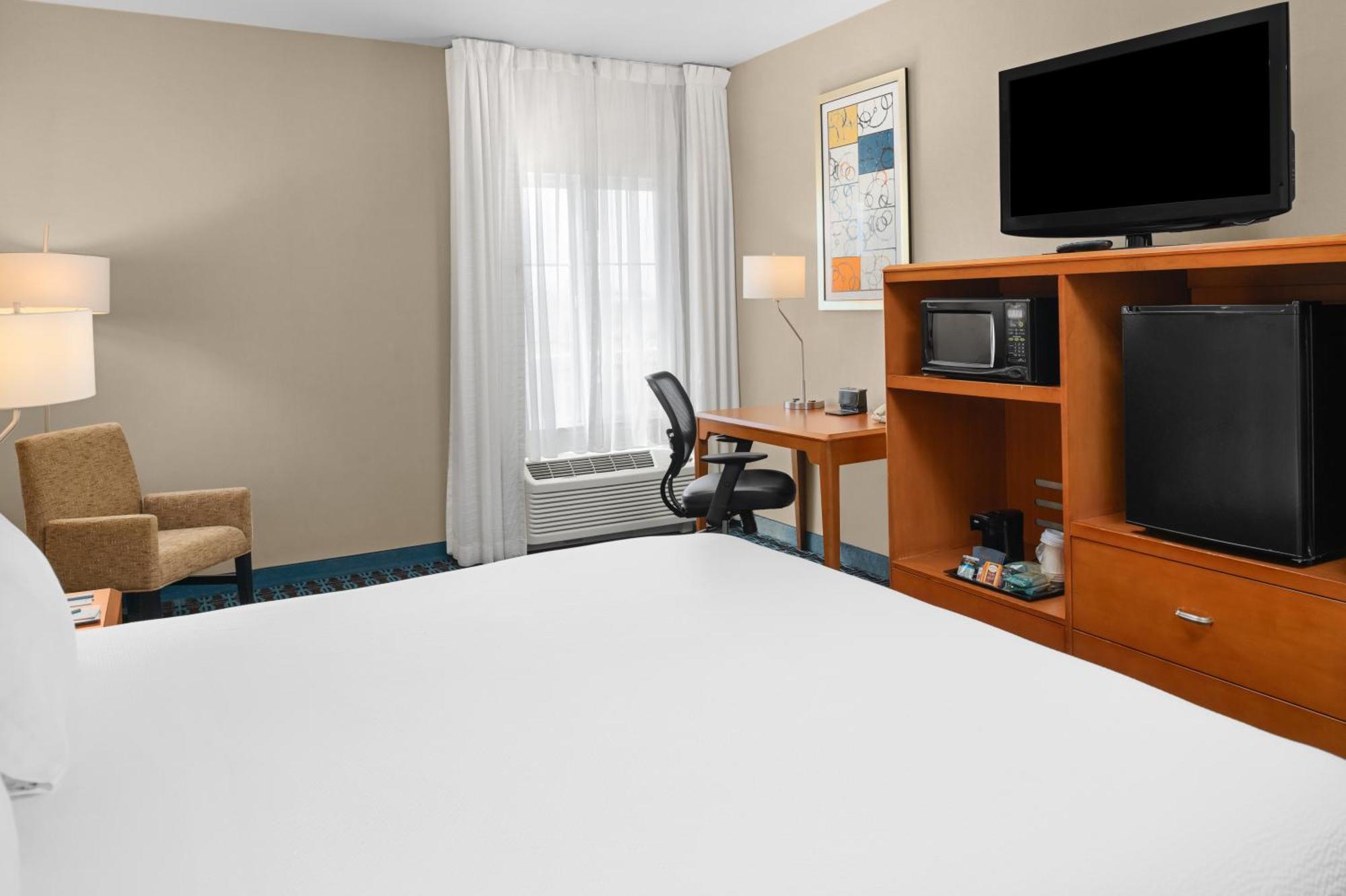 Fairfield Inn And Suites By Marriott Elk Grove Exterior photo