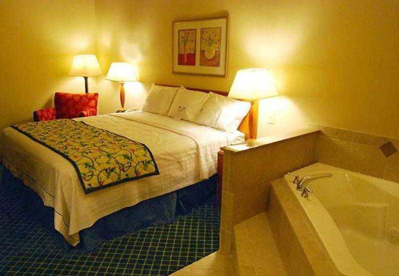 Fairfield Inn And Suites By Marriott Elk Grove Room photo