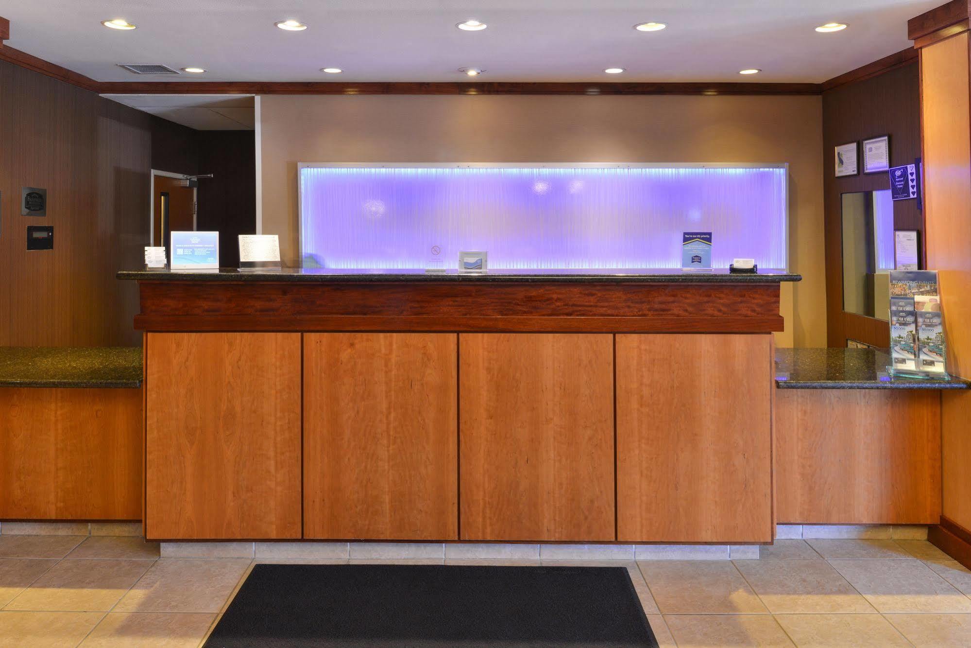 Fairfield Inn And Suites By Marriott Elk Grove Exterior photo